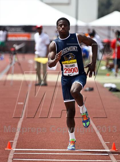 Thumbnail 3 in Arcadia Invitational (Triple Jump) photogallery.