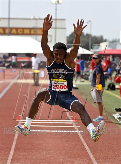 Thumbnail 3 in Arcadia Invitational (Triple Jump) photogallery.