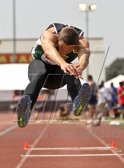 Thumbnail 2 in Arcadia Invitational (Triple Jump) photogallery.