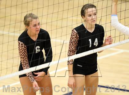 Thumbnail 2 in D'Evelyn @ Valor Christian photogallery.