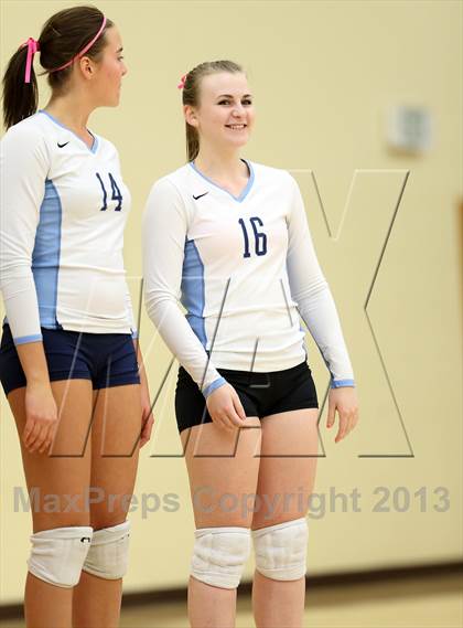 Thumbnail 3 in D'Evelyn @ Valor Christian photogallery.