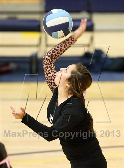 Thumbnail 1 in D'Evelyn @ Valor Christian photogallery.
