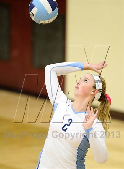 Thumbnail 1 in D'Evelyn @ Valor Christian photogallery.