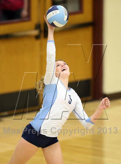 Thumbnail 2 in D'Evelyn @ Valor Christian photogallery.