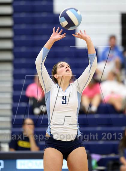 Thumbnail 2 in D'Evelyn @ Valor Christian photogallery.