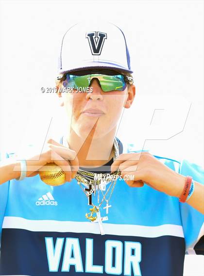 Thumbnail 3 in Valor Christian vs. Eaglecrest (Coach Bob Invitational)  photogallery.