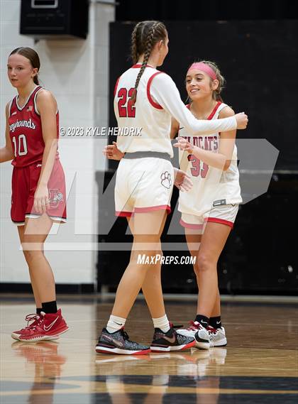 Thumbnail 3 in Dixie Greyhounds Vs Franklin Wildcats photogallery.
