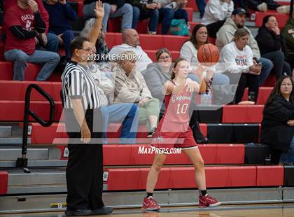 Thumbnail 2 in Dixie Greyhounds Vs Franklin Wildcats photogallery.