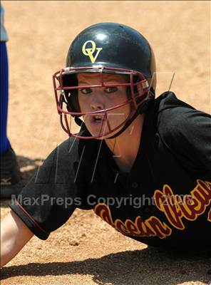 Thumbnail 2 in Bishop Amat vs. Ocean View (CIF SS D4 Final) photogallery.