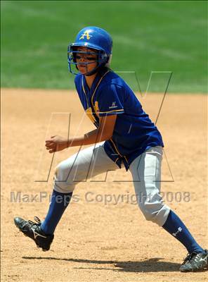 Thumbnail 2 in Bishop Amat vs. Ocean View (CIF SS D4 Final) photogallery.