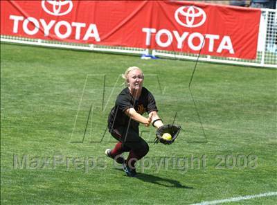 Thumbnail 2 in Bishop Amat vs. Ocean View (CIF SS D4 Final) photogallery.