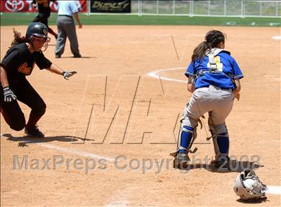 Thumbnail 3 in Bishop Amat vs. Ocean View (CIF SS D4 Final) photogallery.