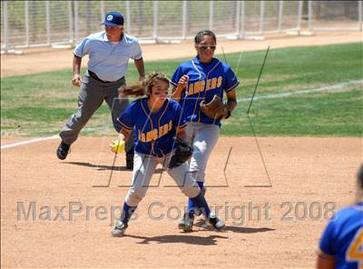 Thumbnail 2 in Bishop Amat vs. Ocean View (CIF SS D4 Final) photogallery.