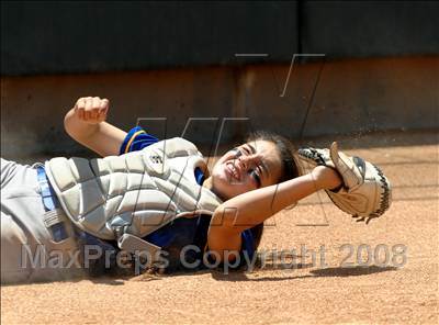 Thumbnail 2 in Bishop Amat vs. Ocean View (CIF SS D4 Final) photogallery.