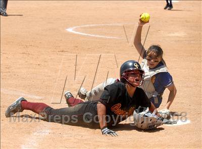 Thumbnail 2 in Bishop Amat vs. Ocean View (CIF SS D4 Final) photogallery.