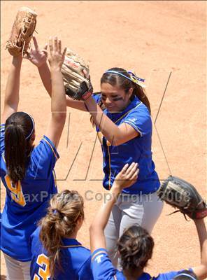 Thumbnail 2 in Bishop Amat vs. Ocean View (CIF SS D4 Final) photogallery.