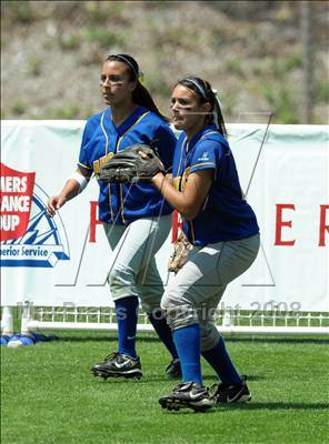 Thumbnail 2 in Bishop Amat vs. Ocean View (CIF SS D4 Final) photogallery.