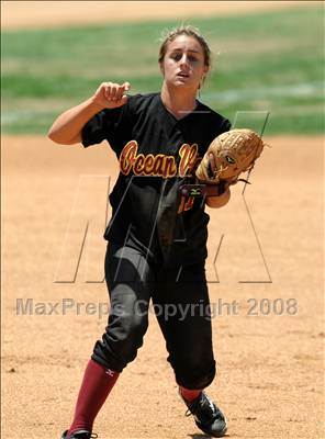 Thumbnail 2 in Bishop Amat vs. Ocean View (CIF SS D4 Final) photogallery.