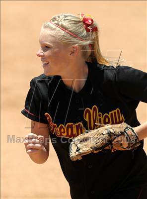 Thumbnail 1 in Bishop Amat vs. Ocean View (CIF SS D4 Final) photogallery.