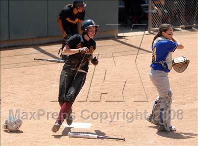 Thumbnail 2 in Bishop Amat vs. Ocean View (CIF SS D4 Final) photogallery.