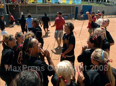 Thumbnail 2 in Bishop Amat vs. Ocean View (CIF SS D4 Final) photogallery.