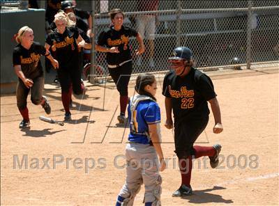 Thumbnail 2 in Bishop Amat vs. Ocean View (CIF SS D4 Final) photogallery.