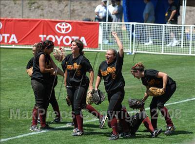 Thumbnail 3 in Bishop Amat vs. Ocean View (CIF SS D4 Final) photogallery.