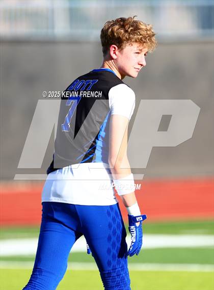 Thumbnail 2 in FR: Red Mountain @ O'Conner photogallery.