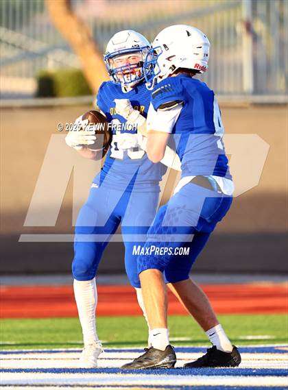 Thumbnail 2 in FR: Red Mountain @ O'Conner photogallery.