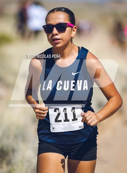 Thumbnail 2 in JV: 2025 APS Metro Championships photogallery.