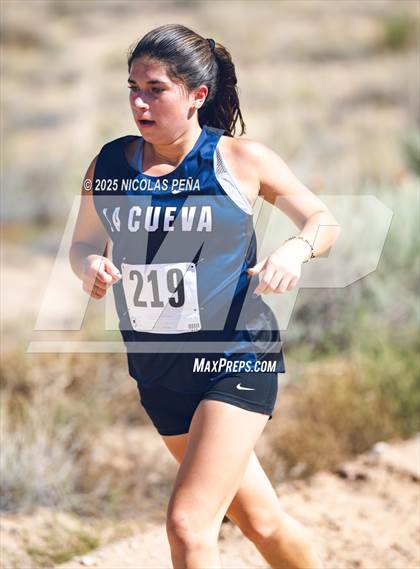 Thumbnail 1 in JV: 2025 APS Metro Championships photogallery.