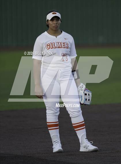 Thumbnail 2 in Van vs Gilmer photogallery.