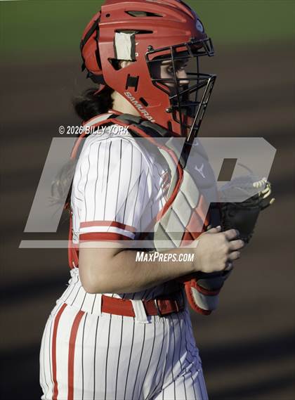 Thumbnail 2 in Van vs Gilmer photogallery.