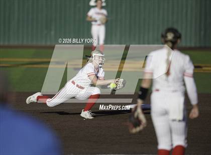 Thumbnail 1 in Van vs Gilmer photogallery.