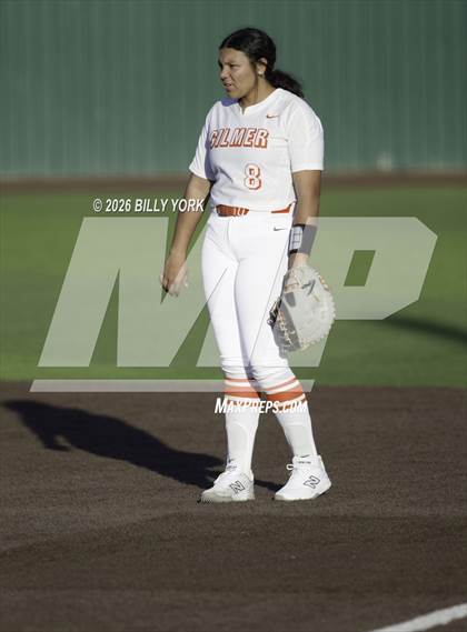 Thumbnail 2 in Van vs Gilmer photogallery.