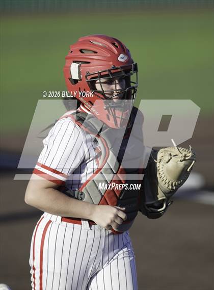 Thumbnail 3 in Van vs Gilmer photogallery.