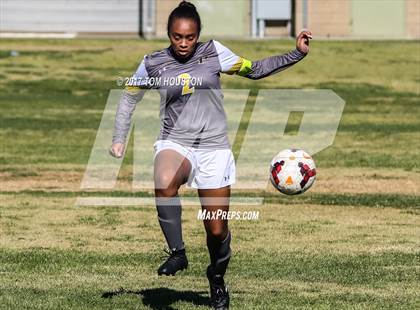 Thumbnail 3 in St. Anthony vs Francis Parker (Ontario Christian Tournament) photogallery.