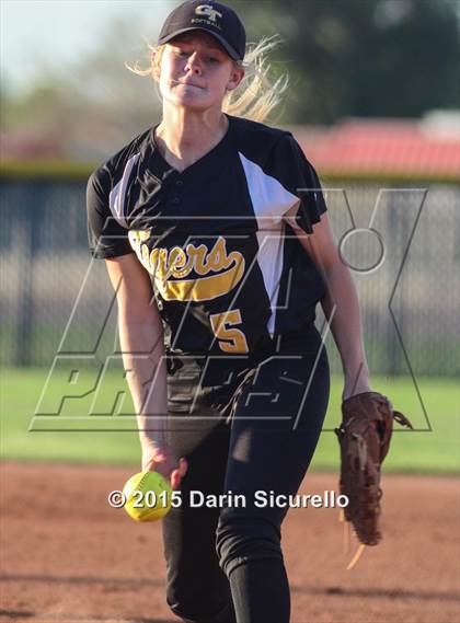 Thumbnail 1 in Gilbert vs. Red Mountain photogallery.