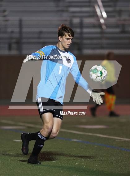 Thumbnail 1 in Pearland @ Strake Jesuit photogallery.