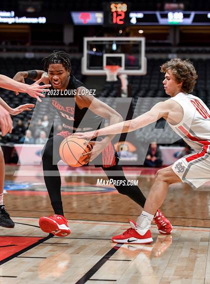 Thumbnail 3 in Etiwanda vs. Mater Dei (CIF SS DIV 1 Championship) photogallery.