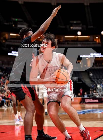 Thumbnail 1 in Etiwanda vs. Mater Dei (CIF SS DIV 1 Championship) photogallery.