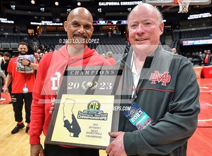 Thumbnail 1 in Etiwanda vs. Mater Dei (CIF SS DIV 1 Championship) photogallery.