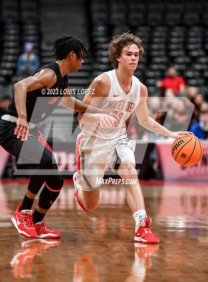 Thumbnail 3 in Etiwanda vs. Mater Dei (CIF SS DIV 1 Championship) photogallery.