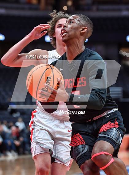 Thumbnail 3 in Etiwanda vs. Mater Dei (CIF SS DIV 1 Championship) photogallery.
