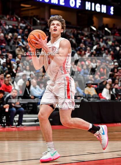 Thumbnail 3 in Etiwanda vs. Mater Dei (CIF SS DIV 1 Championship) photogallery.