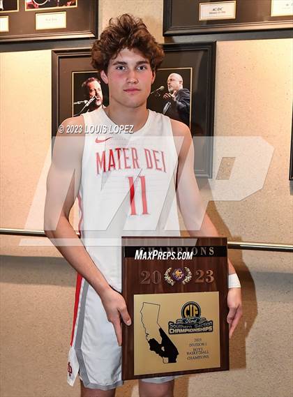 Thumbnail 2 in Etiwanda vs. Mater Dei (CIF SS DIV 1 Championship) photogallery.