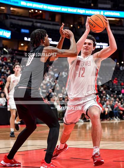 Thumbnail 3 in Etiwanda vs. Mater Dei (CIF SS DIV 1 Championship) photogallery.