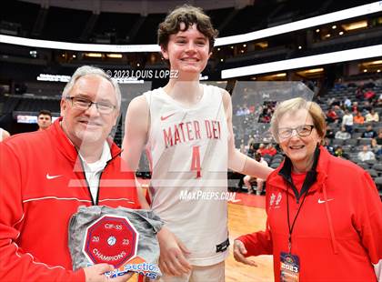 Thumbnail 1 in Etiwanda vs. Mater Dei (CIF SS DIV 1 Championship) photogallery.