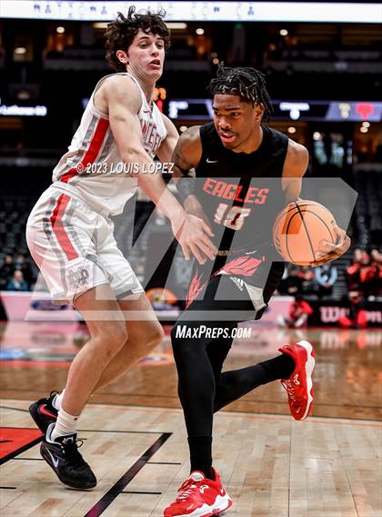 Thumbnail 2 in Etiwanda vs. Mater Dei (CIF SS DIV 1 Championship) photogallery.