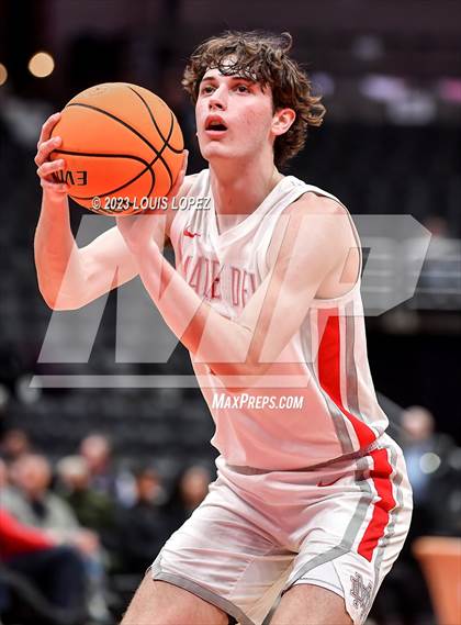 Thumbnail 3 in Etiwanda vs. Mater Dei (CIF SS DIV 1 Championship) photogallery.